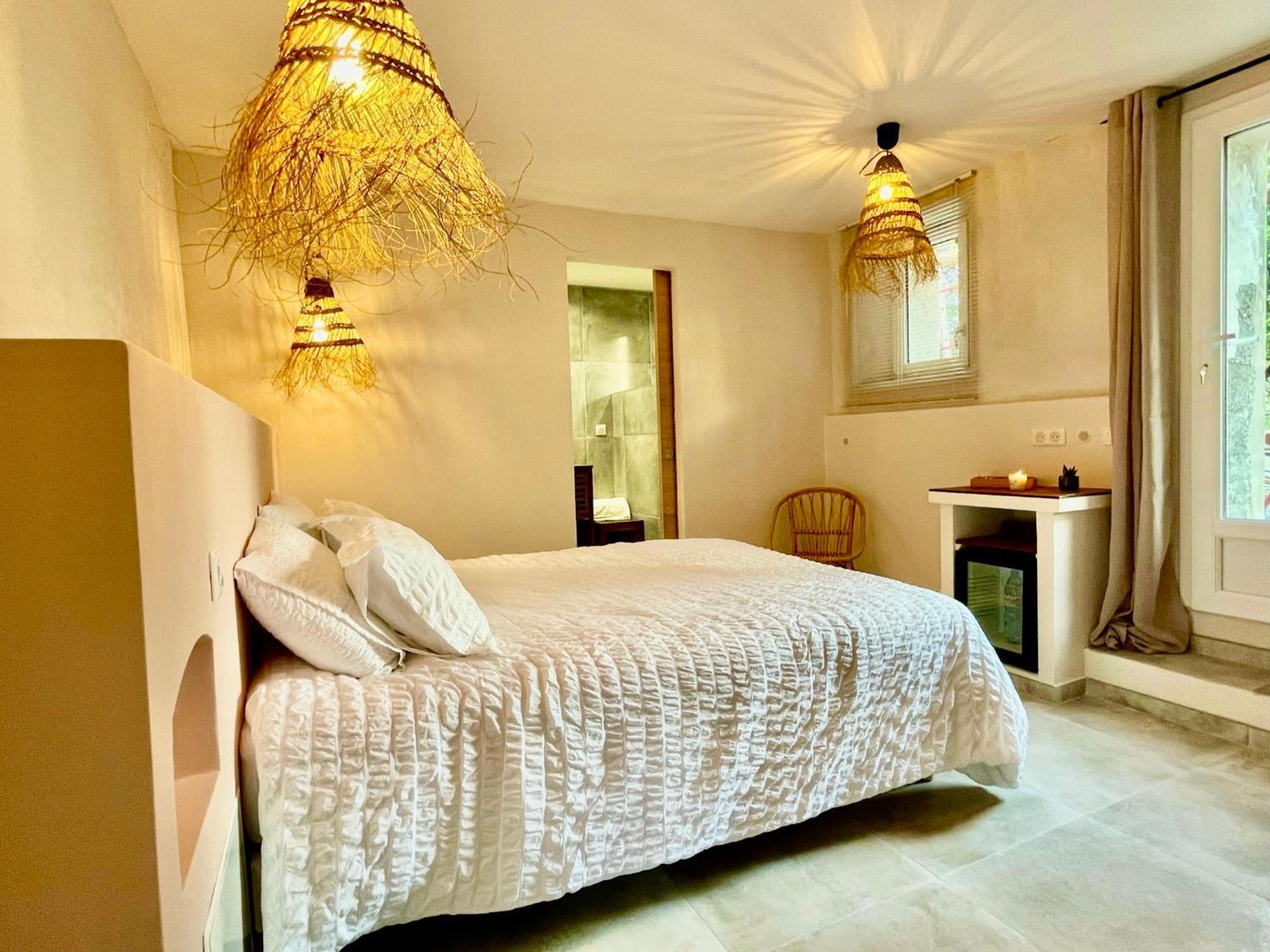 La Parenthese Du Var - Chambre D'Hotes Petits Dejeuners Inclus Et Terrasse Ombragee Saint-Antonin-du-Var Экстерьер фото