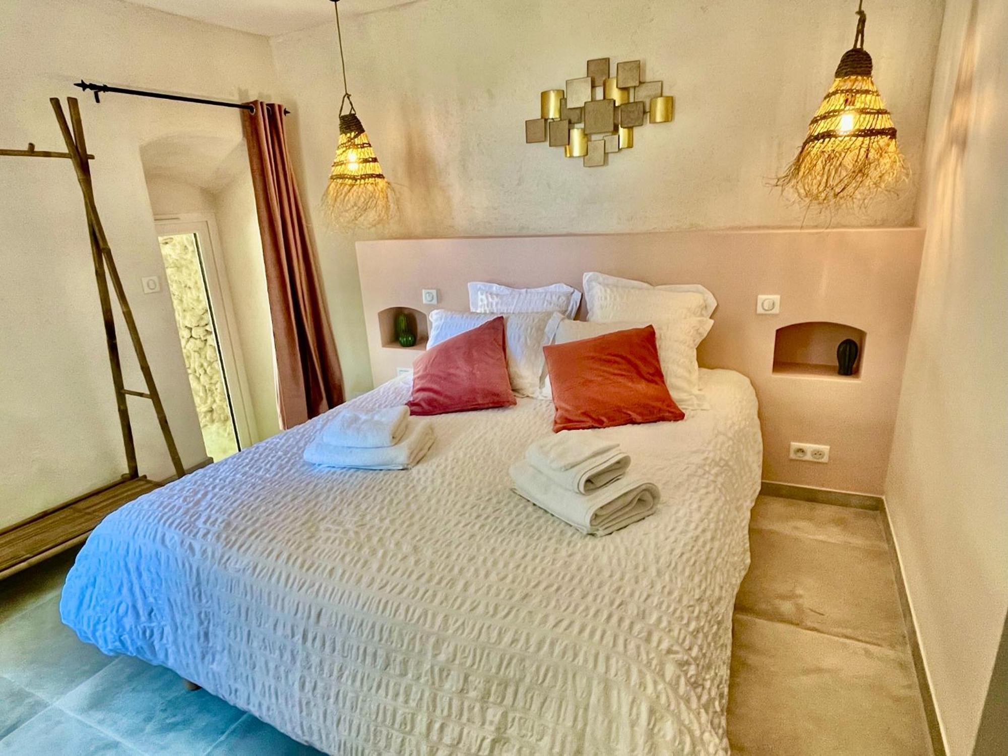 La Parenthese Du Var - Chambre D'Hotes Petits Dejeuners Inclus Et Terrasse Ombragee Saint-Antonin-du-Var Экстерьер фото